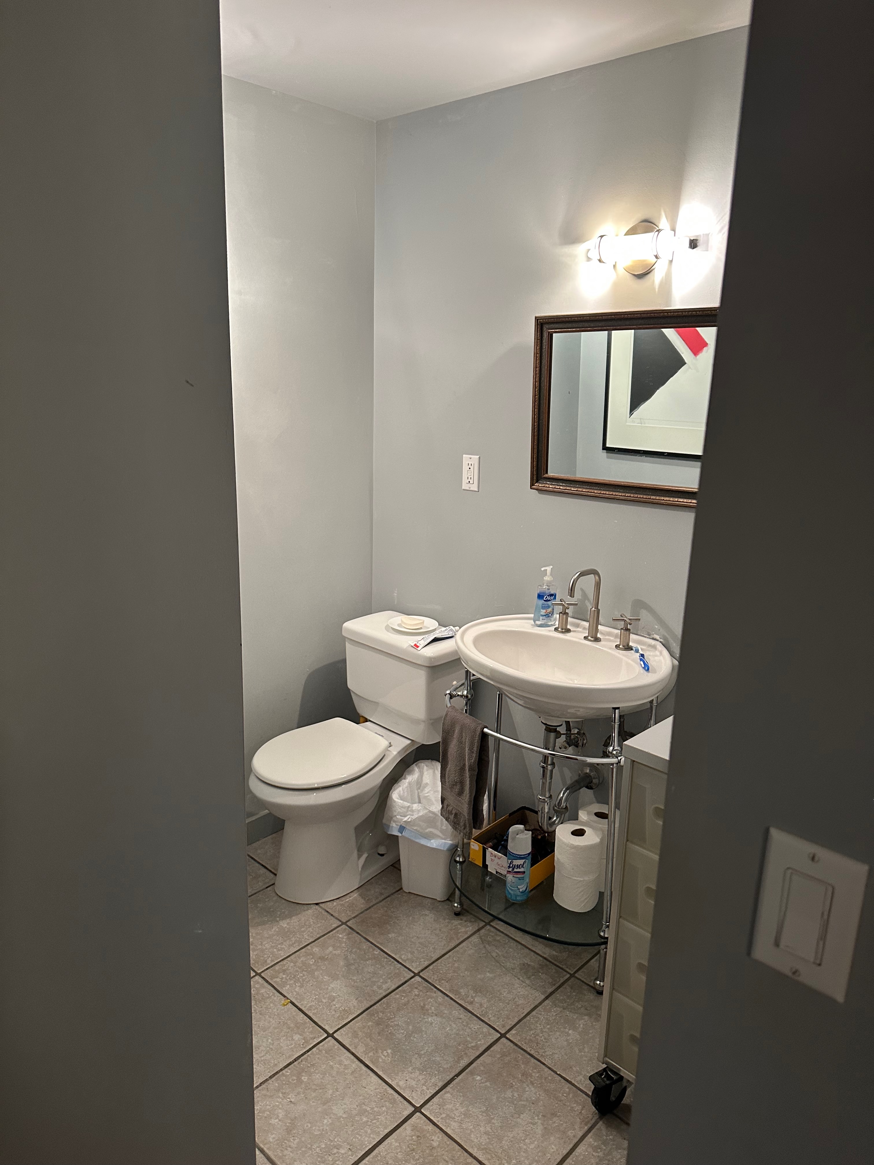 Roy's Bathroom